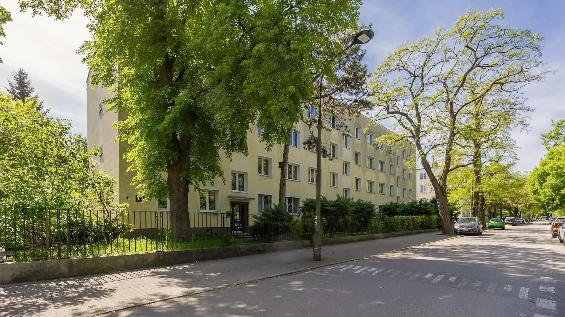 Modern & Bright Apartment Promenada Park Mokotow Warsaw By Noclegi Renters